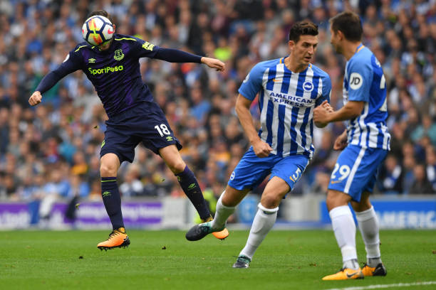 且在关键比 且在关键比